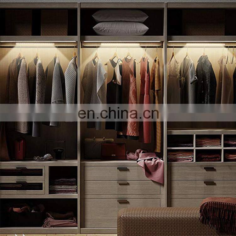 Motion Sensor Closet Lights, DIY Stick-on Anywhere Portable 20 LED Wireless Sensing Cabinet Light, Charging Stairs/Step/Night