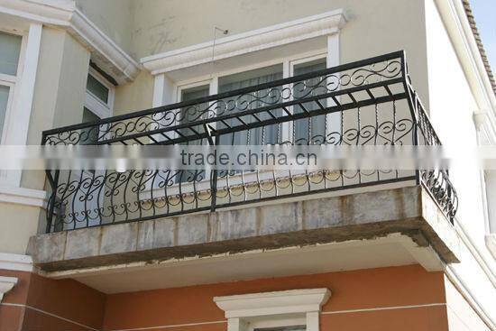 2014 Top-selling hand forged iron balcony railing designs