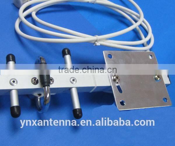 800-2700MHz Tri Band Yagi Antenna UHF Yagi Antenna for Receiving TV Signal