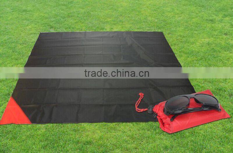 Out-of-door Fold up Picnic Rug, Camping Mat ,Travel Blanket with handle pouch