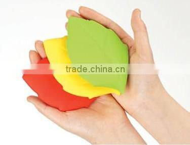 colorful silicone portable cup for travel / travel pocket cup