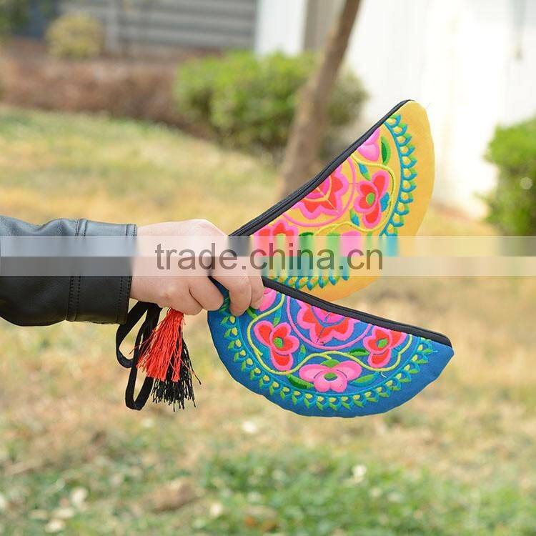 Chinese traditional wallet&purse Cheap embroidery wallet semi shape