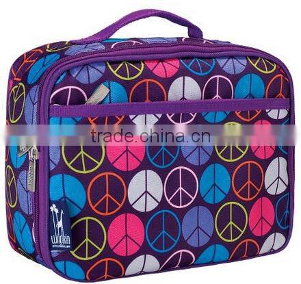 durable sturdy insulated lunch bag with one zippered front pocket