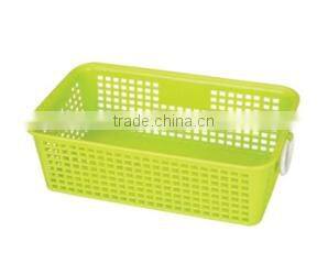 small plastic storage basket for sundries