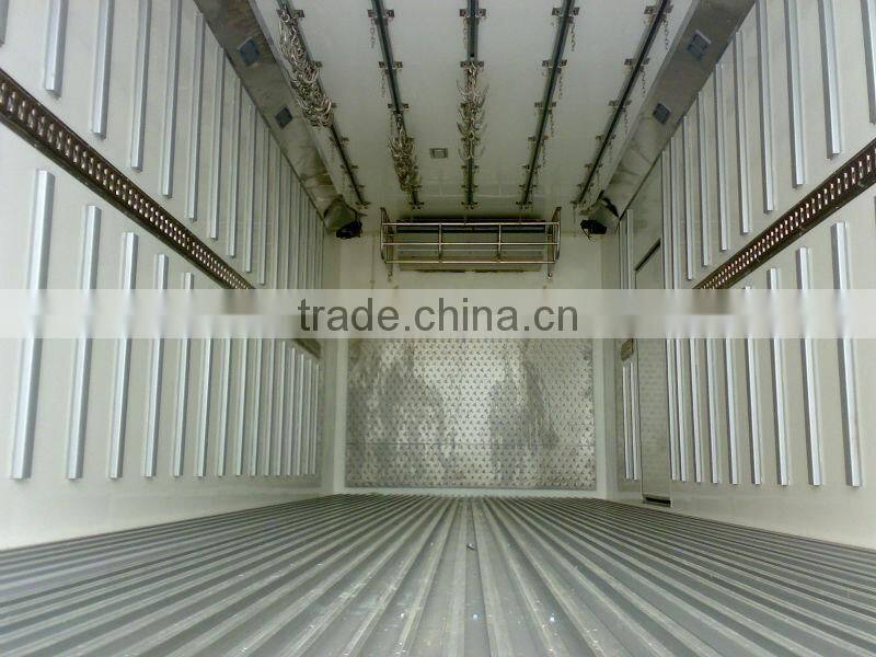 QINGZHUAN 3.3T FAW Refrigerator truck Fridge for truck China manufacturer
