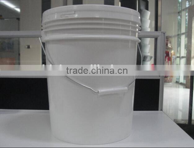 IML 5 gallon plastic pail