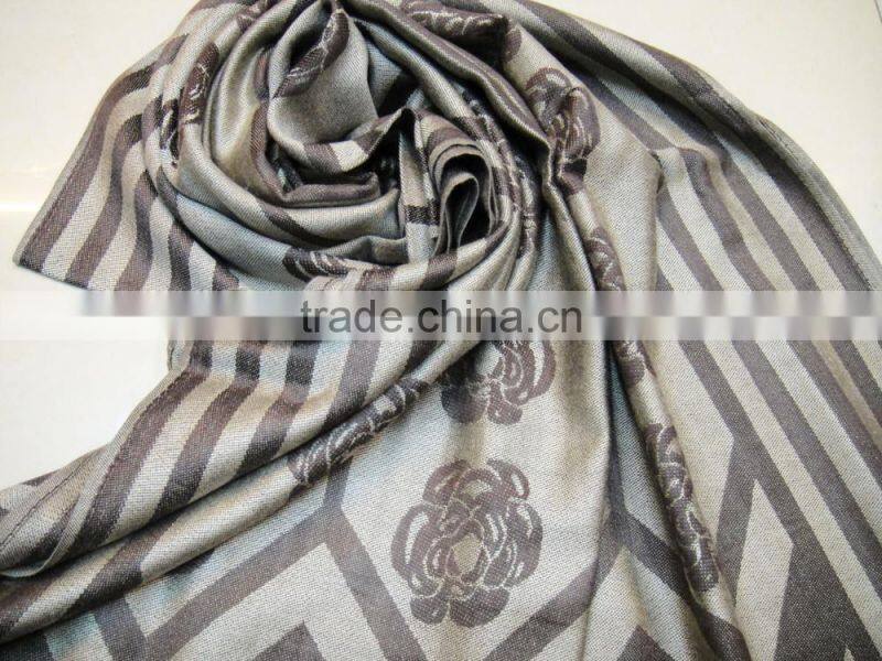 2017 Fashion lady China wholesale factory jacquard rose rayon viscose scarf