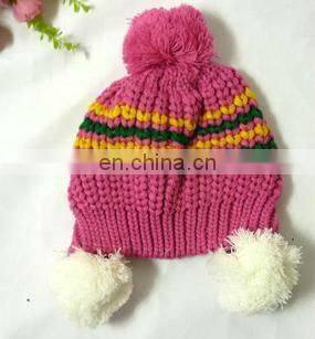 2015 newest hot-selling kids soft lovely pretty autumn winter knitted earflap hat set with Stripe Pattern