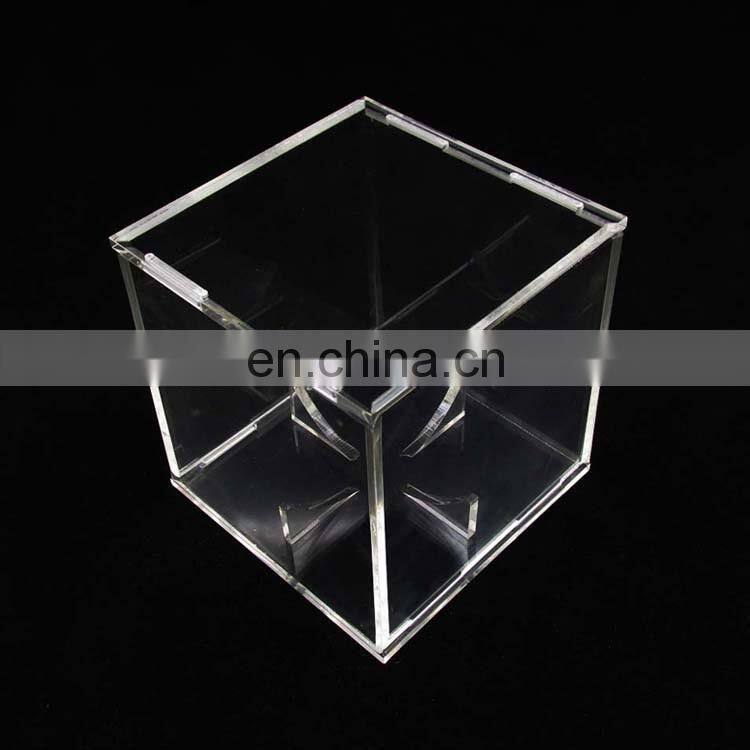 Superior quality small clear acrylic golf ball display case box with special structure