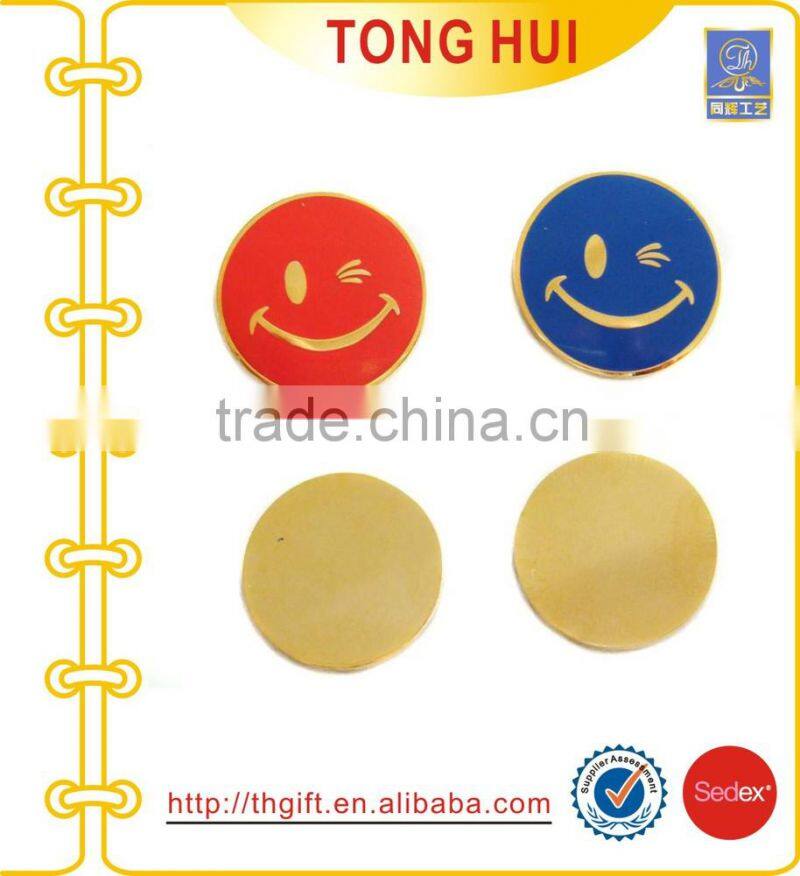 Customized Club filling Paint metal pin badges