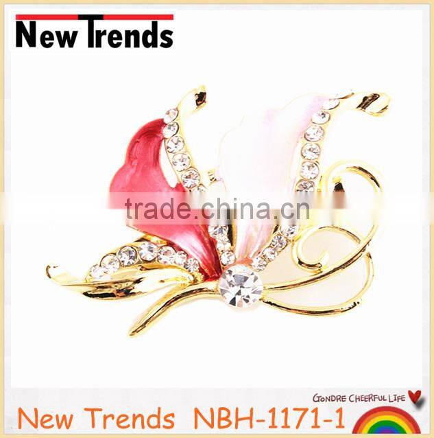 Fashionable shinning diamond red ribbon brooch 2014