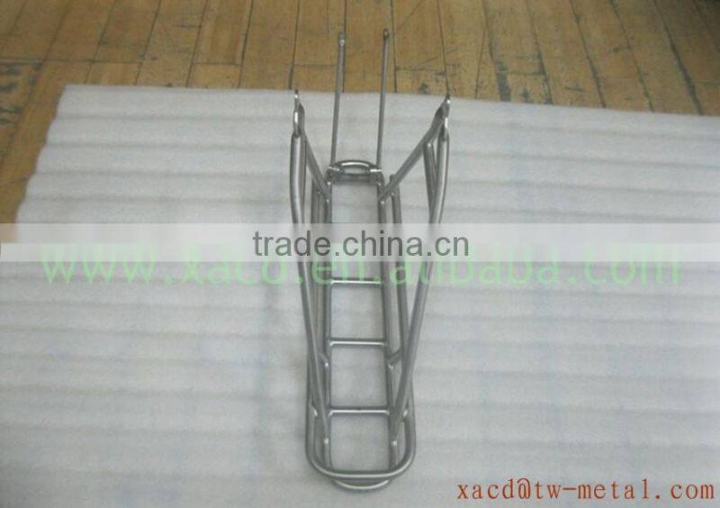 Customed bicycle luggage rack capacity 25kg bike rear rack titanium bicycle rear rack