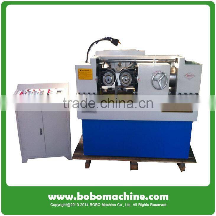 Thread rolling machine for different rod diameter