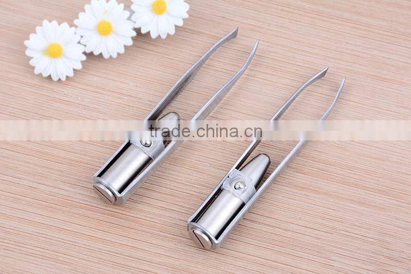 2016 new arrival LED lighted eyebrow tweezers BZS02