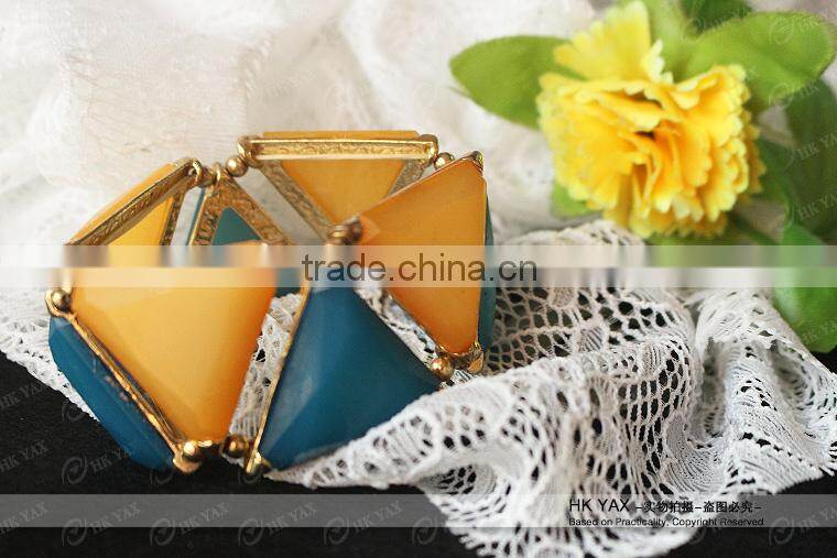 W1030 Colorful triangle bracelet jewelry,triangle shape bracelet jewelry,China triangle bracelet jewelry