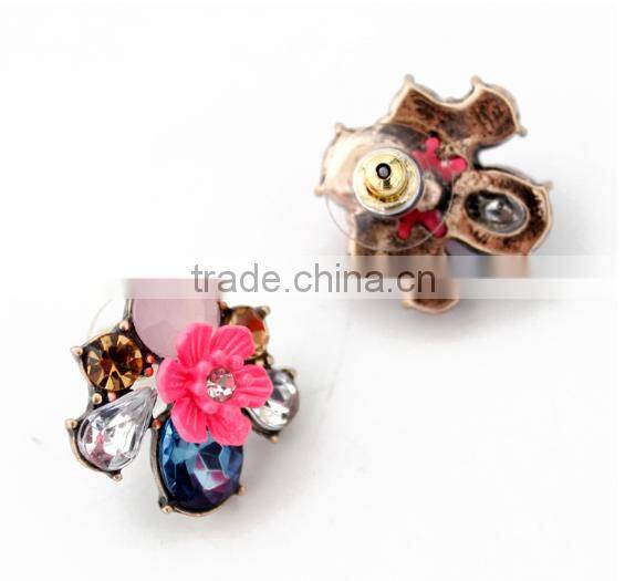 Wholesale Woman Fashion Crystal Earring Flower Diamond Stud Earrings