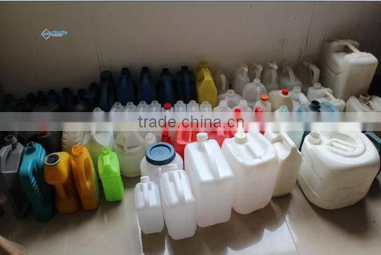 To adapt to all kinds of plastic products hollow blow molding machine