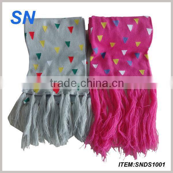 winter fashion triangle print scarf with tassel