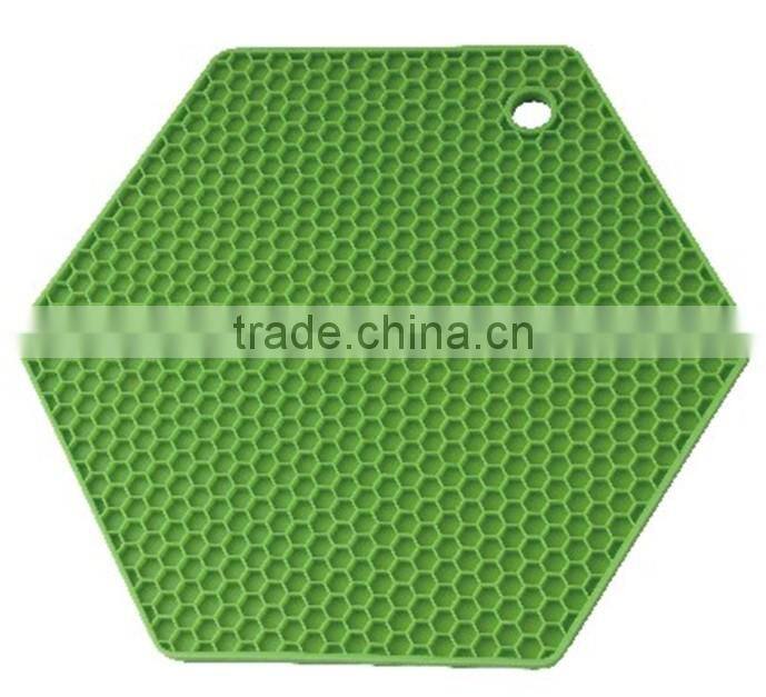 Hercules shape 130x120x22mm Silicone hot coaster trivet mat