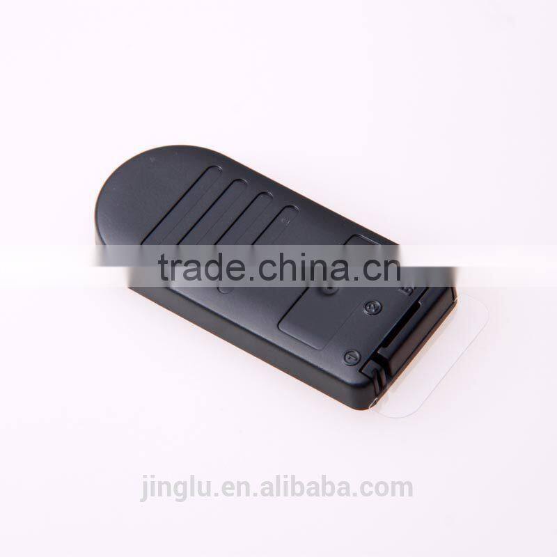 Battery Grip for Nikon D7000 as MB-D11 + 2 battery holders + ML-L3