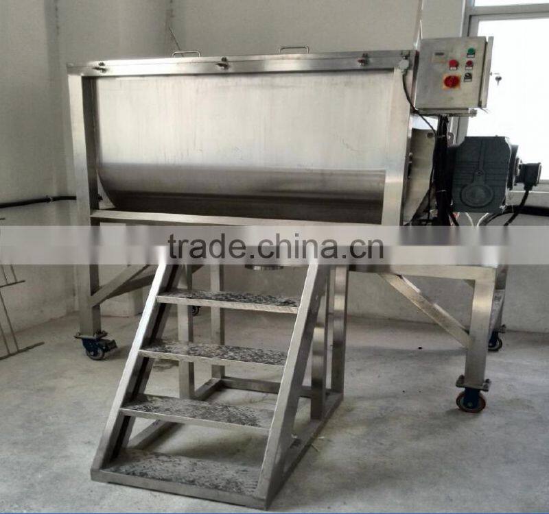 Durable low cost horizontal ribbon mixer with high rotation speed for animal fodder
