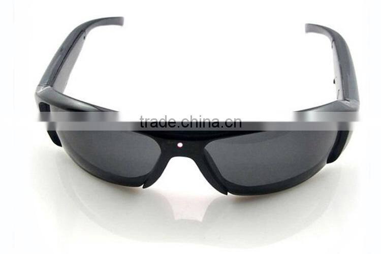 YSJ-W-SM15 digital wireless mini HD720P sunglasses hidden camera up to 32gb with long time recording 30fps Short charging time