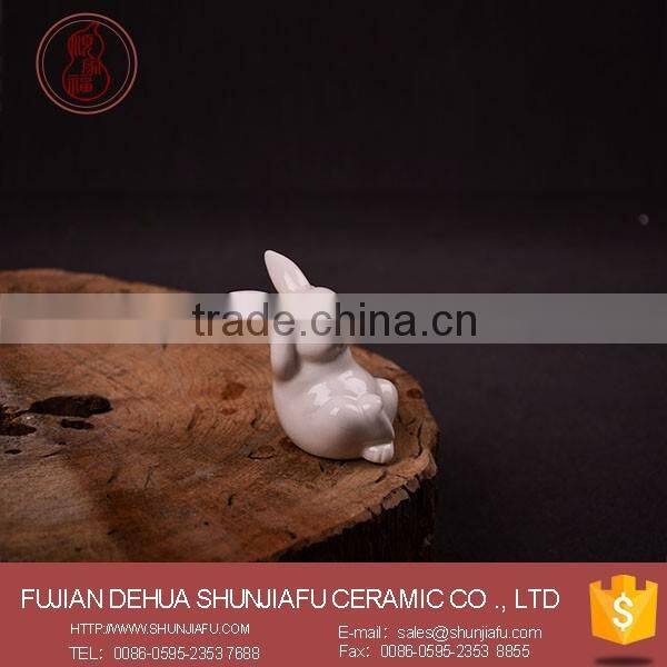 2016 Wholesale Easter Home Decor Ceramic Rabbit Figurines