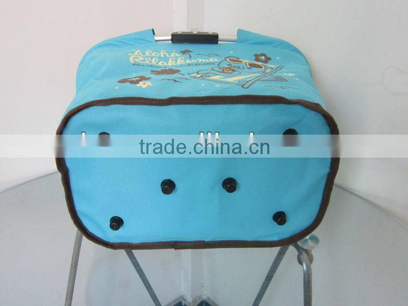 Insulated collapsible picnic basket