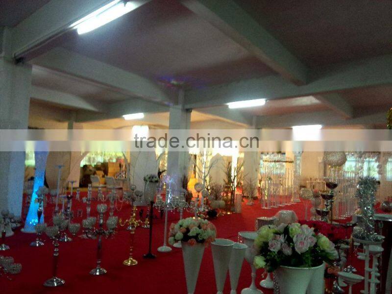 cupcake wedding cake stand , acrylic cake stand ,crystal chandelier wedding cake stand for wedding decoration centerpieces