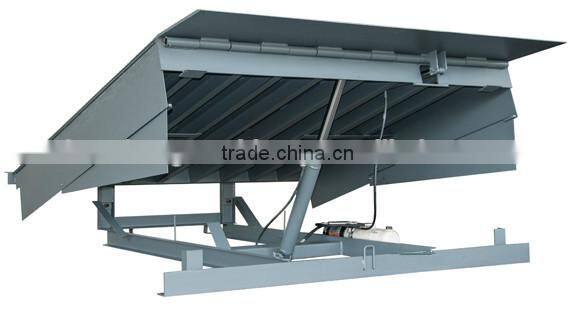 Warehouse Heavy Duty Goods Loading Dock Leveler Ramp 15T Electric Hydraulic Stationary Steel Car Unloading Ramps For Sale