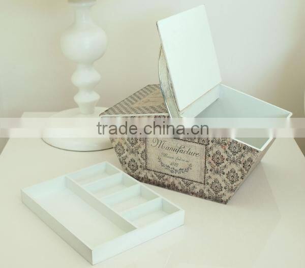 Chic Attractive Decorative Wooden Sewing Basket/Box