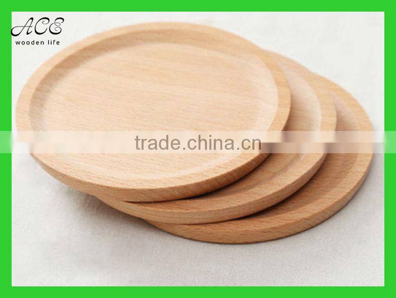 Round beech wood serving tray