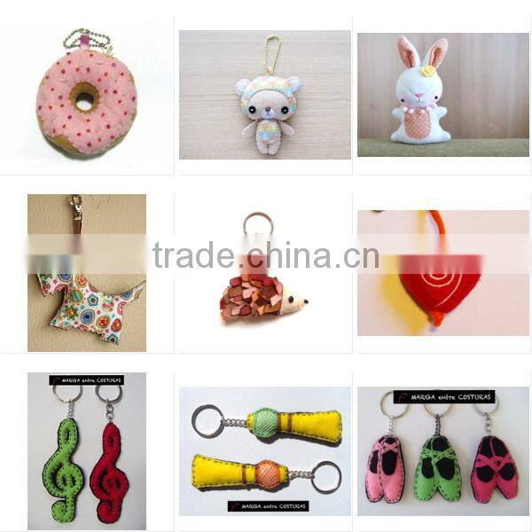 Hot new bestselling product wholesale alibaba handmade felt Gumball Delight Polka animal felt plush keychain made in China