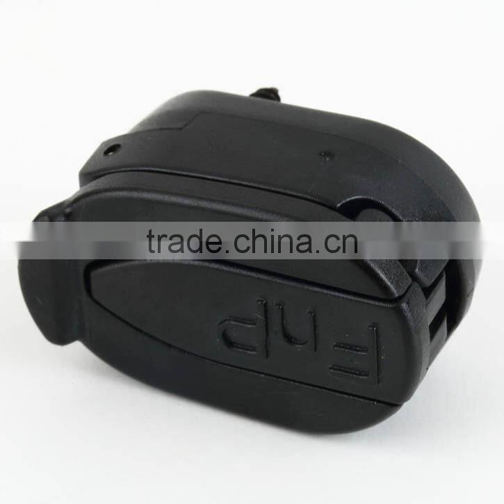 New Golf Ball Pick Up Back Saver Claw Put On Putter Grip