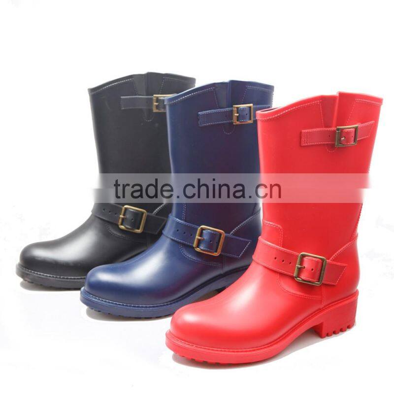 mid-tube Europe style custom women cheap rain boots with buckles