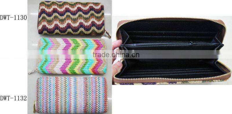 2017 Hot lady designer straw wave hand wallet