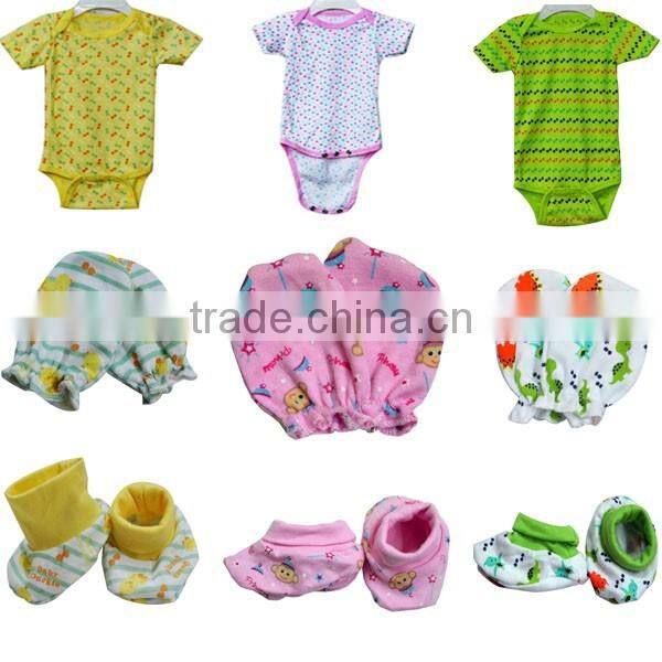 Fashion designs wholesale baby romper gift set