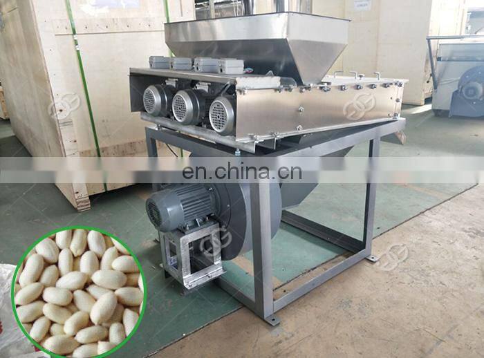 Small Dry Groundnut Red Skin Peeling Machine Peanut Peeler