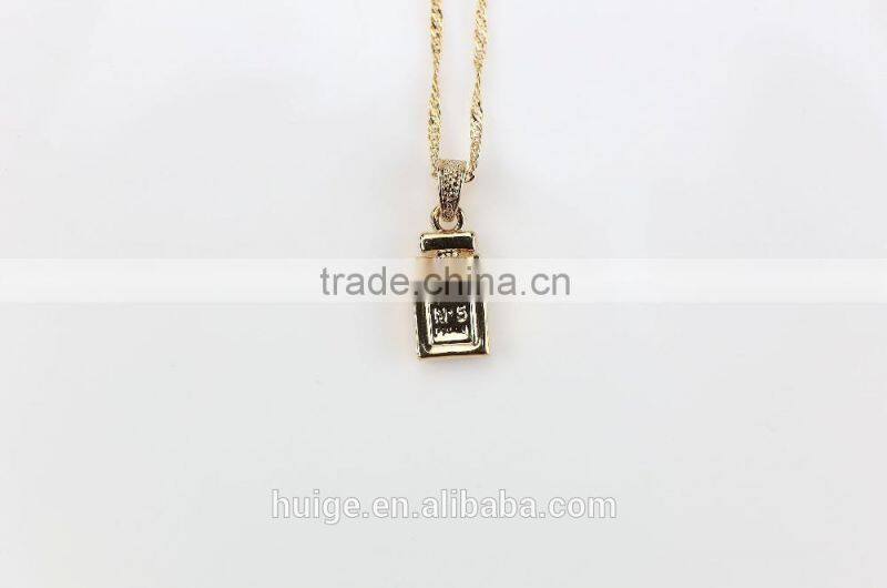 2015 Yiwu Simple Design Jewellery Hot Sales Brass Chain Gold Plated Pendant Necklace