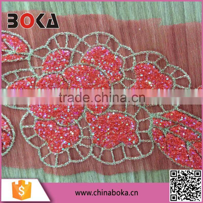 Red sequins embroidery neck trim