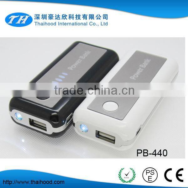 new arrivel competitive price mobile power bank capacity 4000mah power bank with CE ROHS FCC