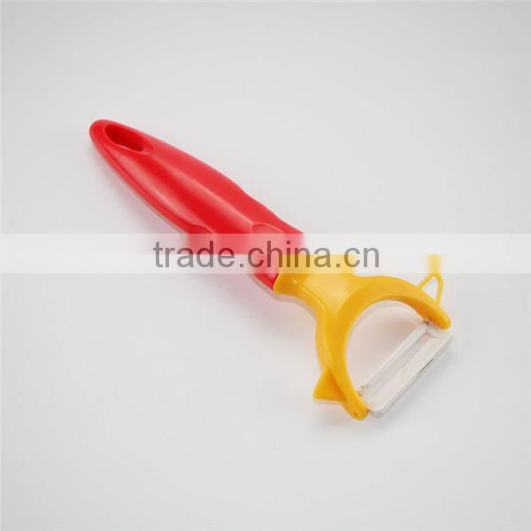 Different types of cucumber peeler