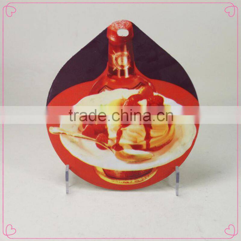 plastic vegetable cutting board