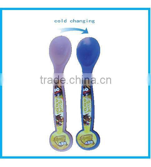 OEM Cold Color Changing Custom Plastic Spoon 9.4g 16cm Baby Spoon