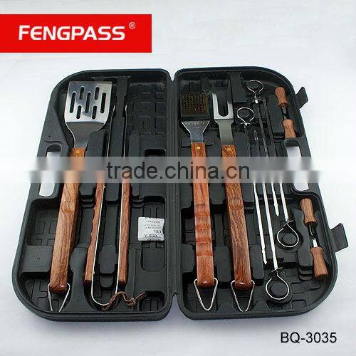 Traditional 3pcs BBQ set with black color wooden handle BQ-3042