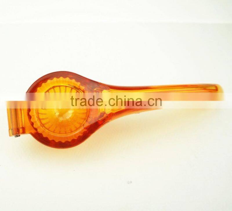 41027 Lemon and Lime Juice Squeezer