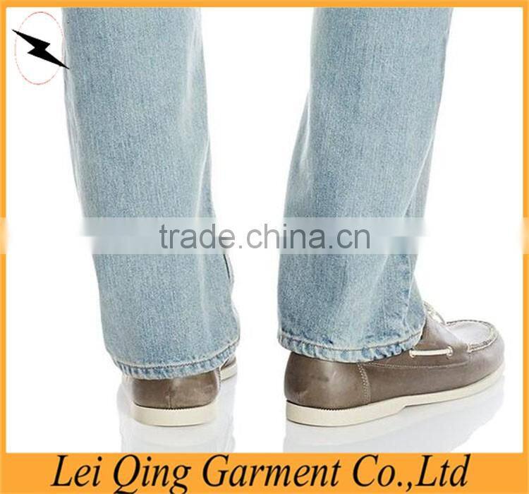 Fashion solid color washed blue jeans denim of young mens