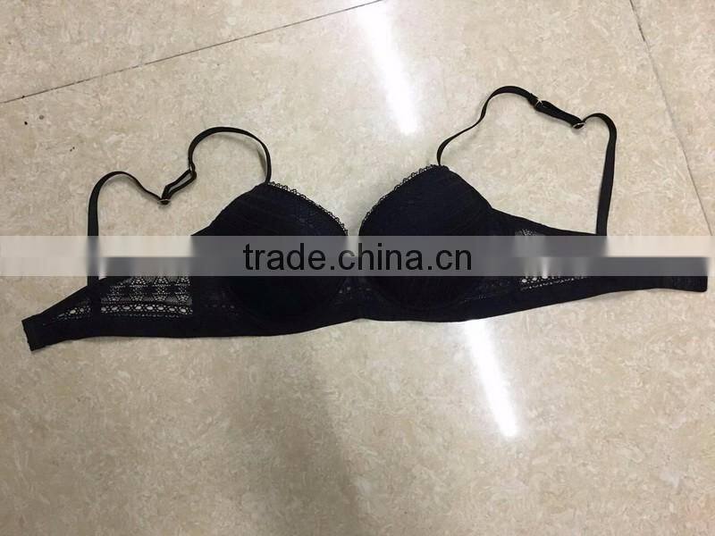 2017 Hot Sale Comfortable Lace Erotic Lingerie Sexy bustier bra set