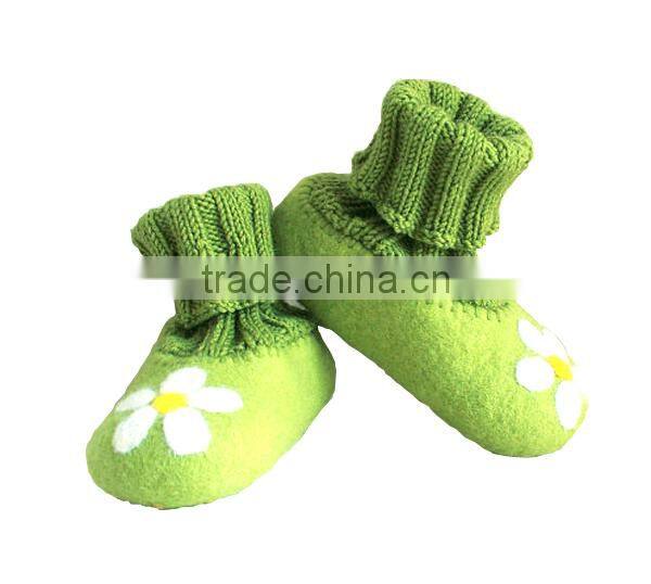 hand knit baby shoe high quality in bulk