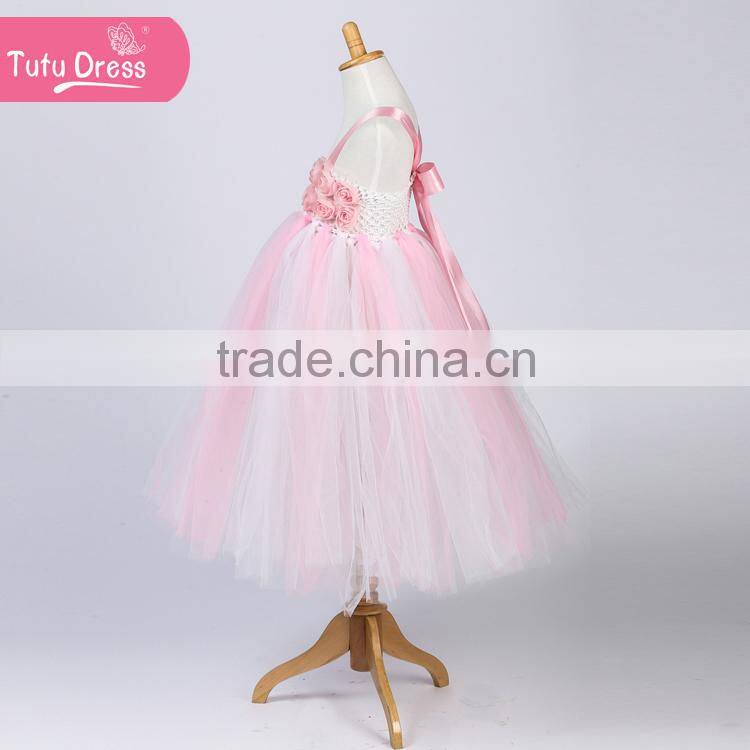 The beautiful and sweet pink flower girl dress of 7 years old